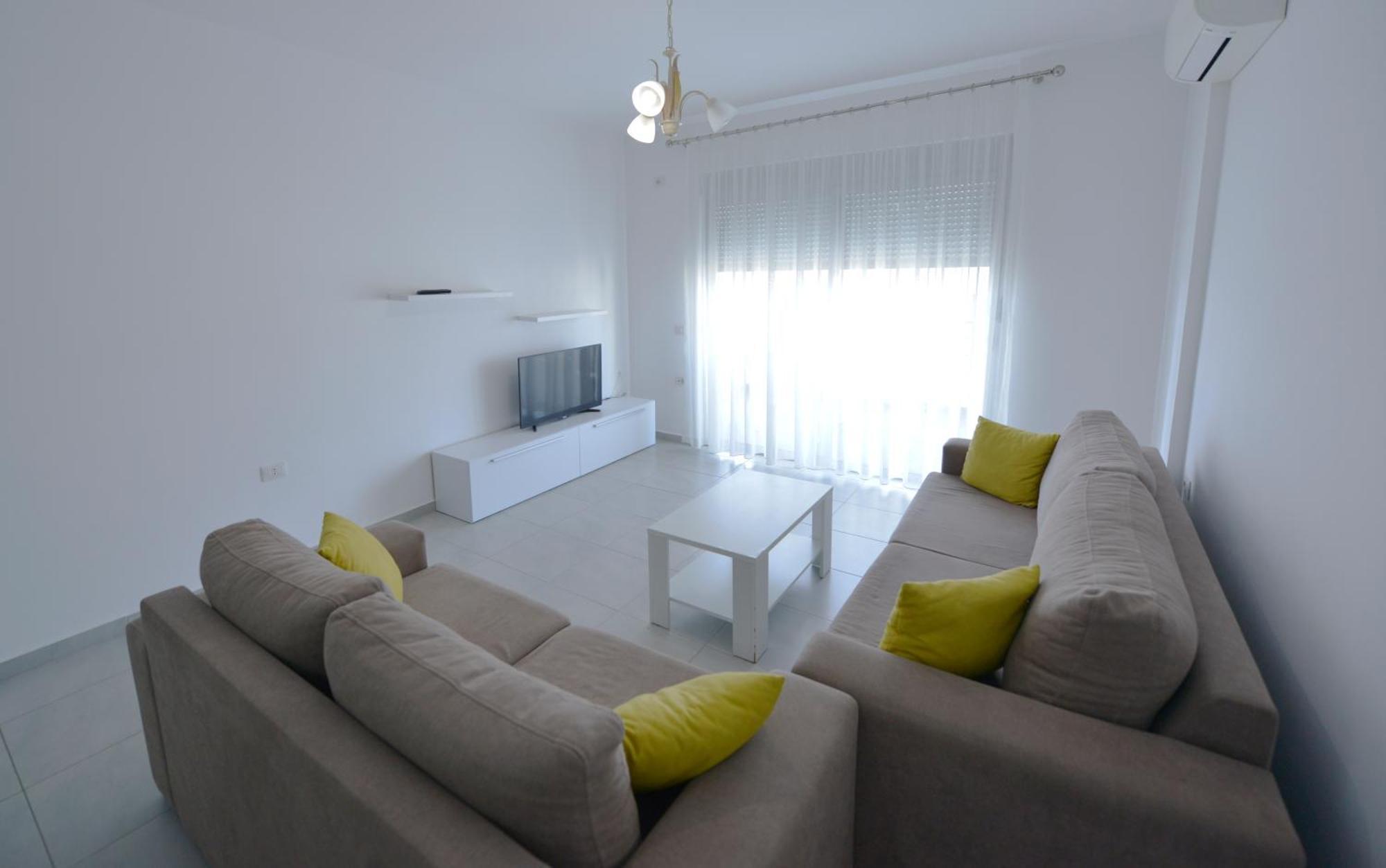 Apt Sarande Sarande